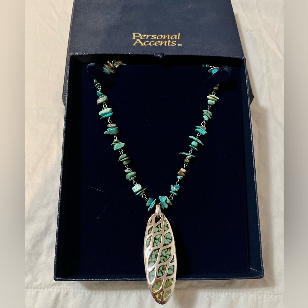 Personal Accents Turquoise Chip Stone Pendant Necklace Southwestern Boho